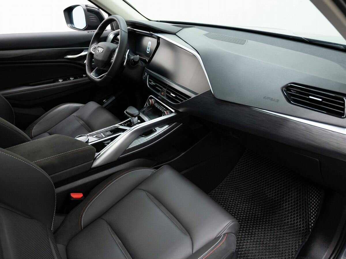 Geely Tugella 2022 года с пробегом. Фото: #10