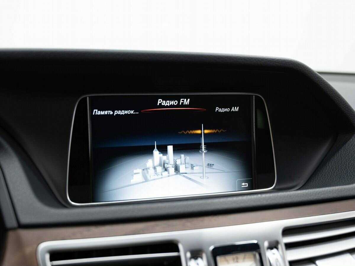 Mercedes-Benz E-Класс 2015 года с пробегом. Фото: #19