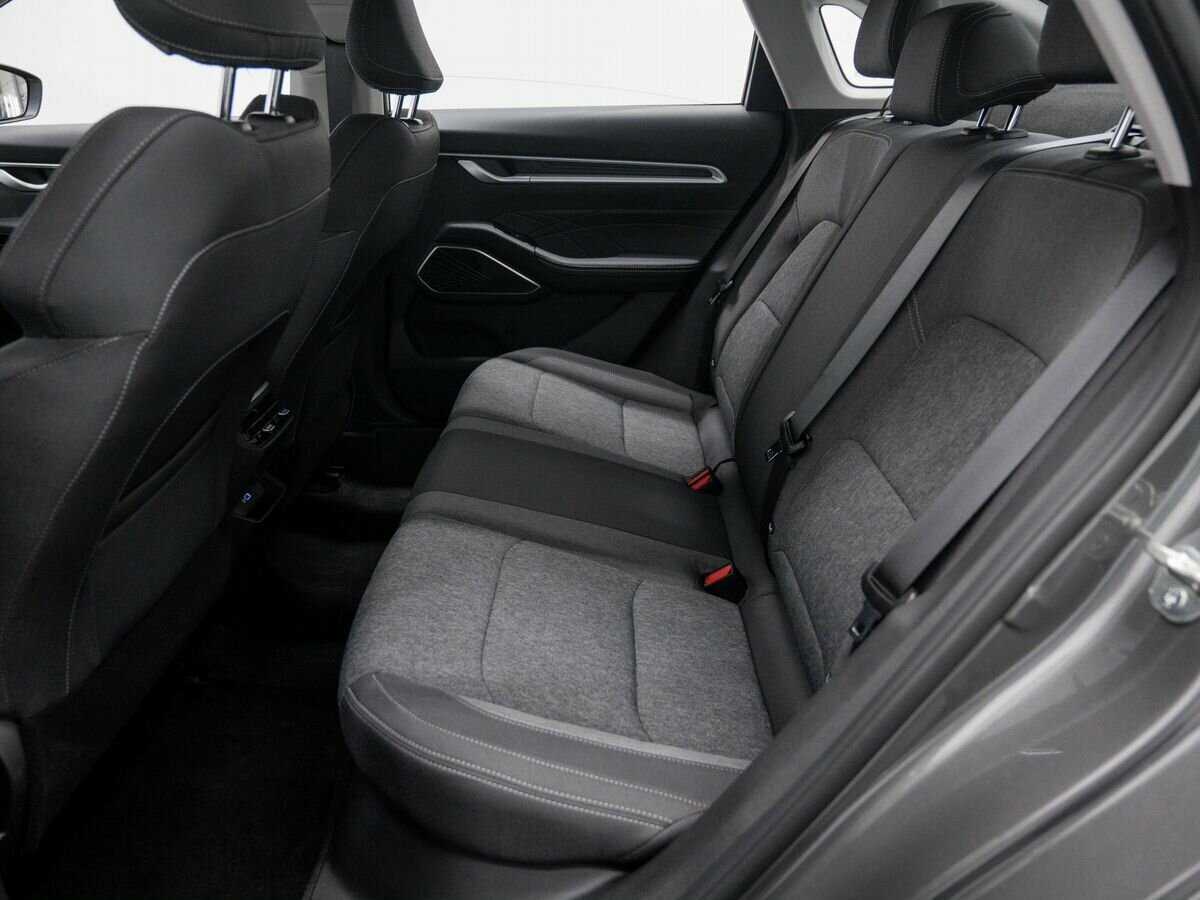 Geely Emgrand 2023 года с пробегом. Фото: #11