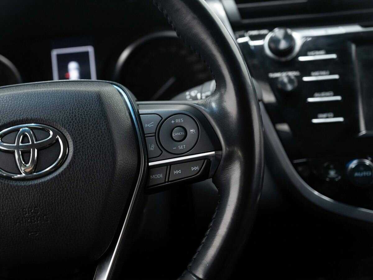 Toyota Camry 2019 года с пробегом. Фото: #16