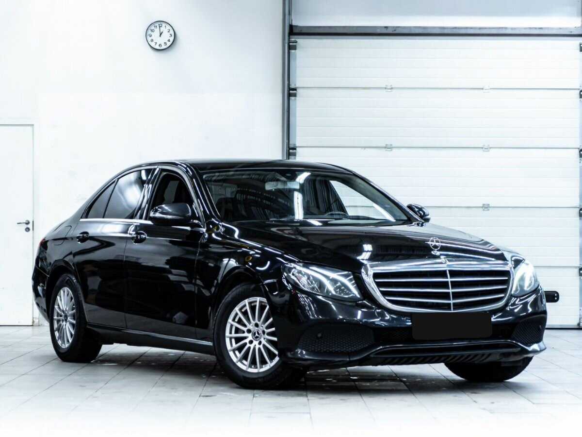 Mercedes-Benz E-Класс 2018 года с пробегом. Фото: #1