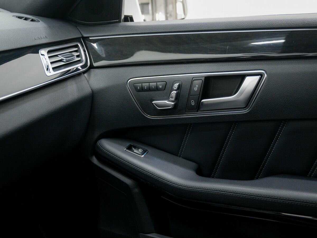 Mercedes-Benz E-Класс 2013 года с пробегом. Фото: #21