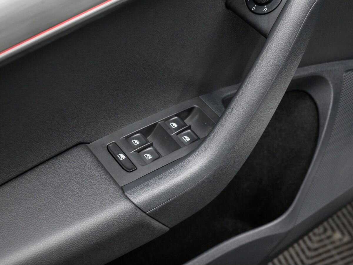 Skoda Octavia 2018 года с пробегом. Фото: #12