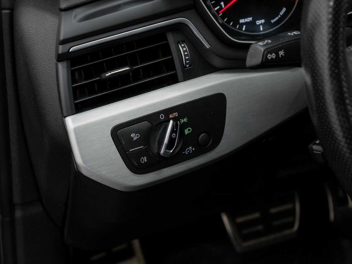 Audi A4 2017 года с пробегом. Фото: #16
