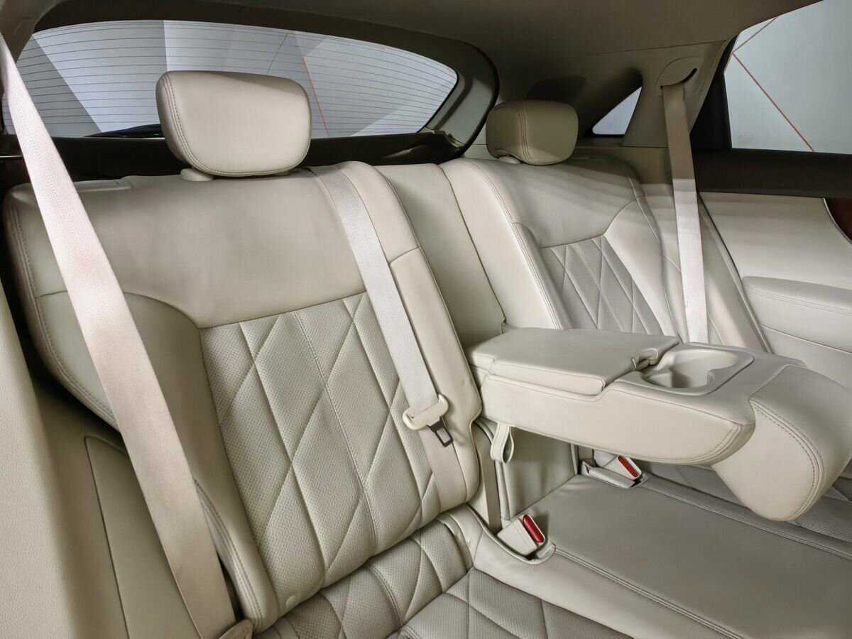 Infiniti FX 2012 года с пробегом. Фото: #12