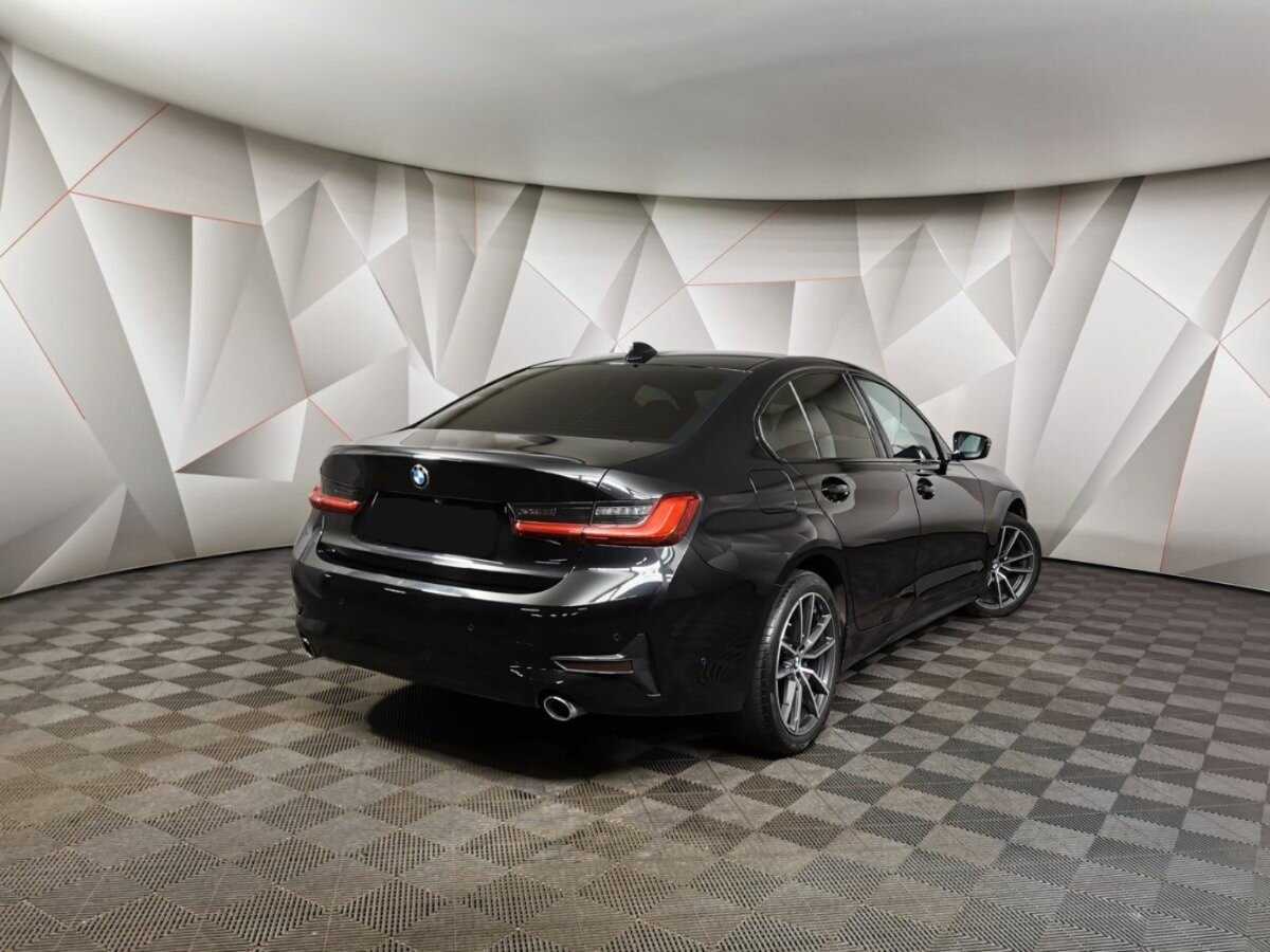 BMW 3 серии 2020 года с пробегом. Фото: #1