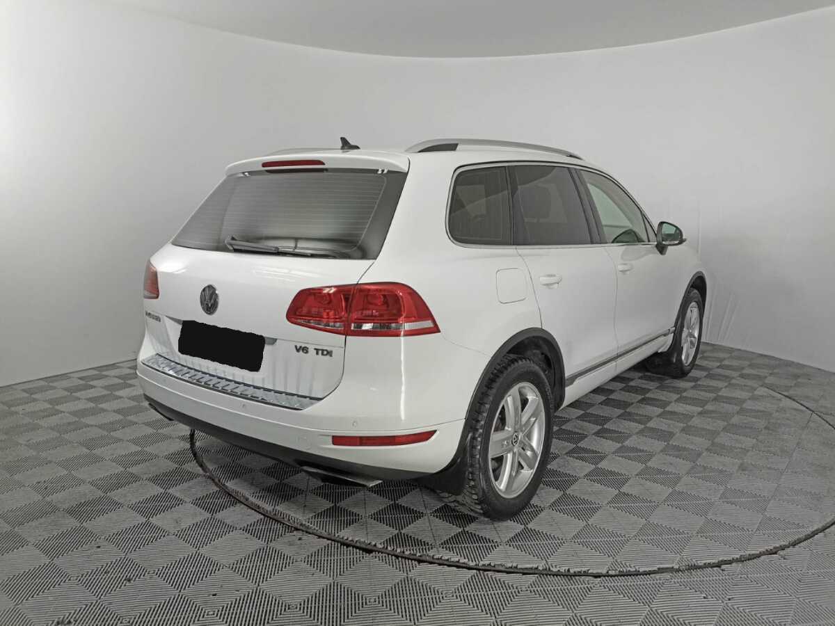 Volkswagen Touareg 2013 года с пробегом. Фото: #4