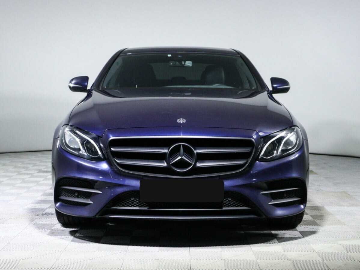 Mercedes-Benz E-Класс 2017 года с пробегом. Фото: #1