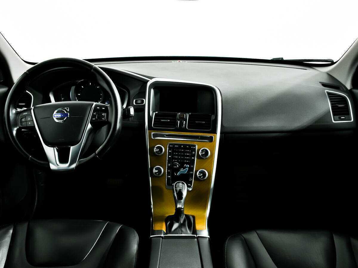 Volvo XC60 2016 года с пробегом. Фото: #8