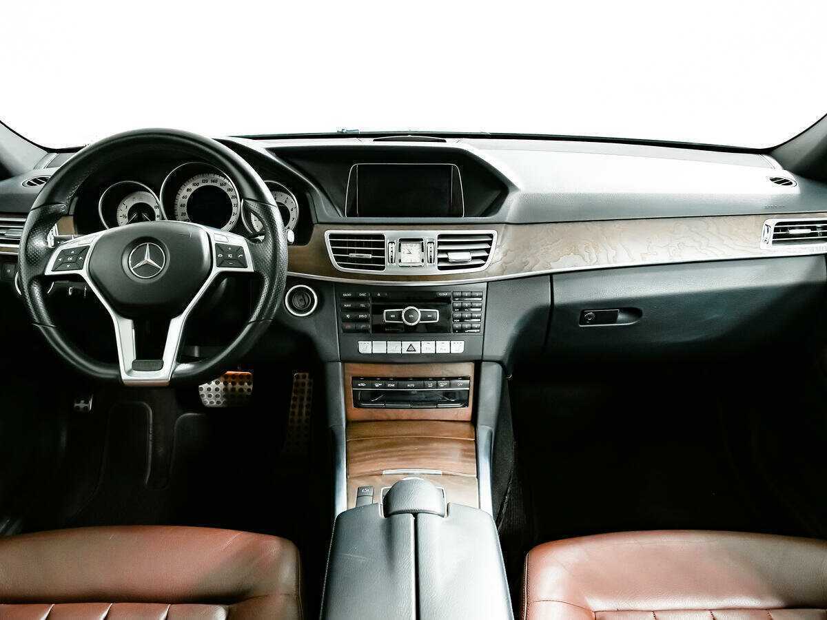 Mercedes-Benz E-Класс 2013 года с пробегом. Фото: #8