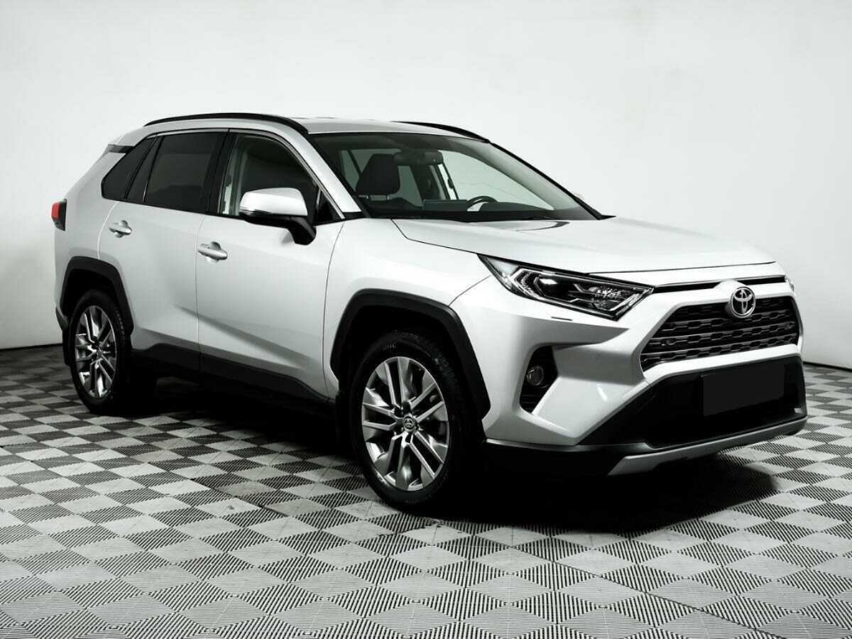 Toyota RAV4 2020 года с пробегом. Фото: #2