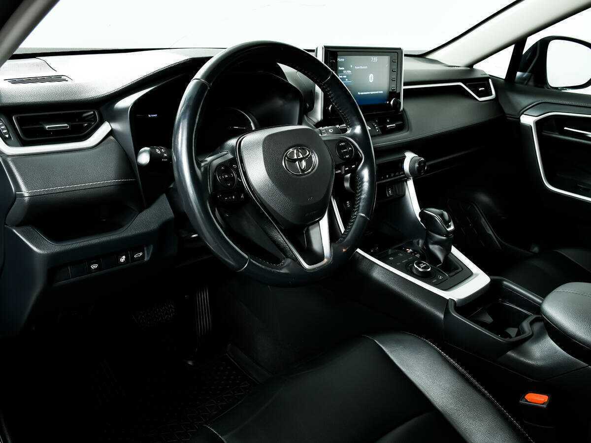 Toyota RAV4 2020 года с пробегом. Фото: #12
