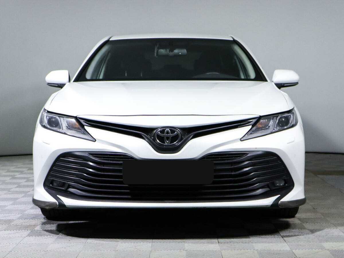 Toyota Camry 2020 года с пробегом. Фото: #1