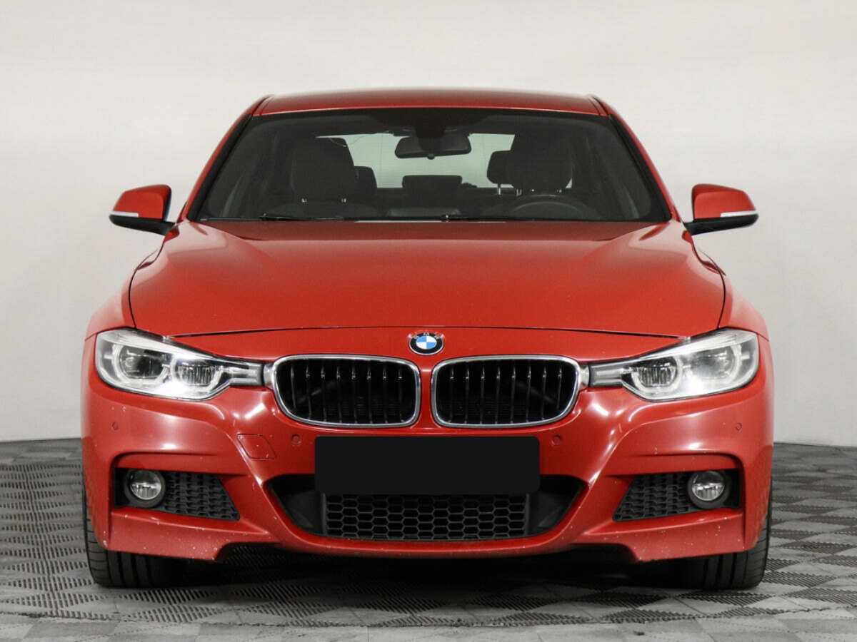 BMW 3 серии 2018 года с пробегом. Фото: #2