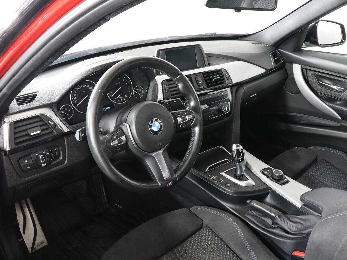 BMW 3 серии 2018 года с пробегом. Фото: #11