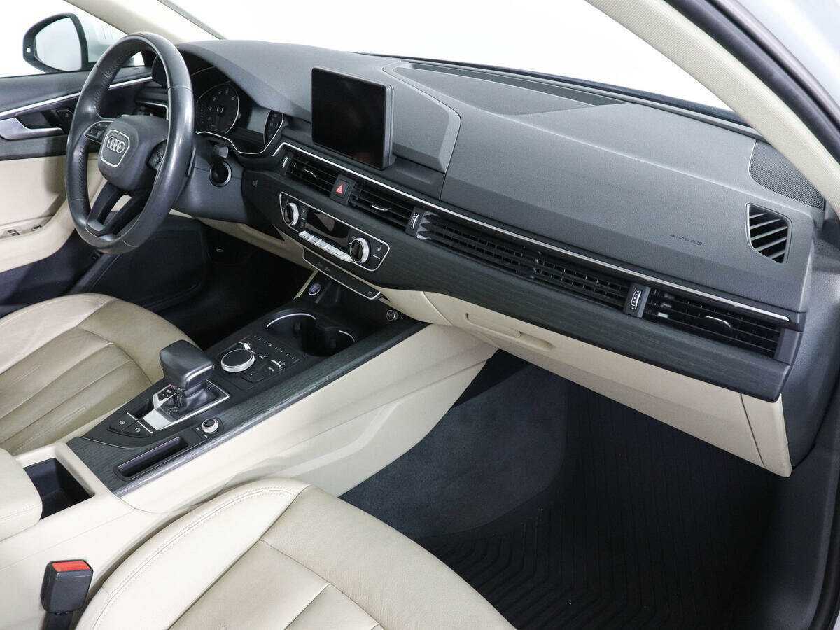 Audi A4 2019 года с пробегом. Фото: #9