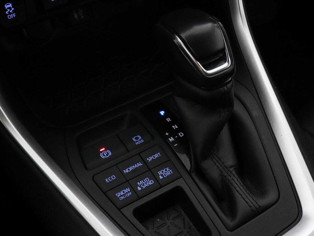 Toyota RAV4 2020 года с пробегом. Фото: #12