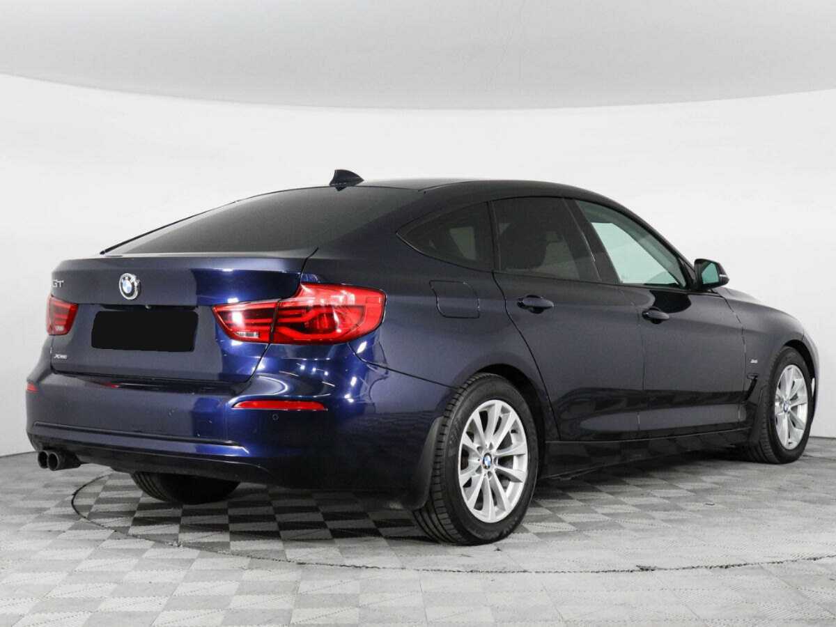 BMW 3 серии 2016 года с пробегом. Фото: #1