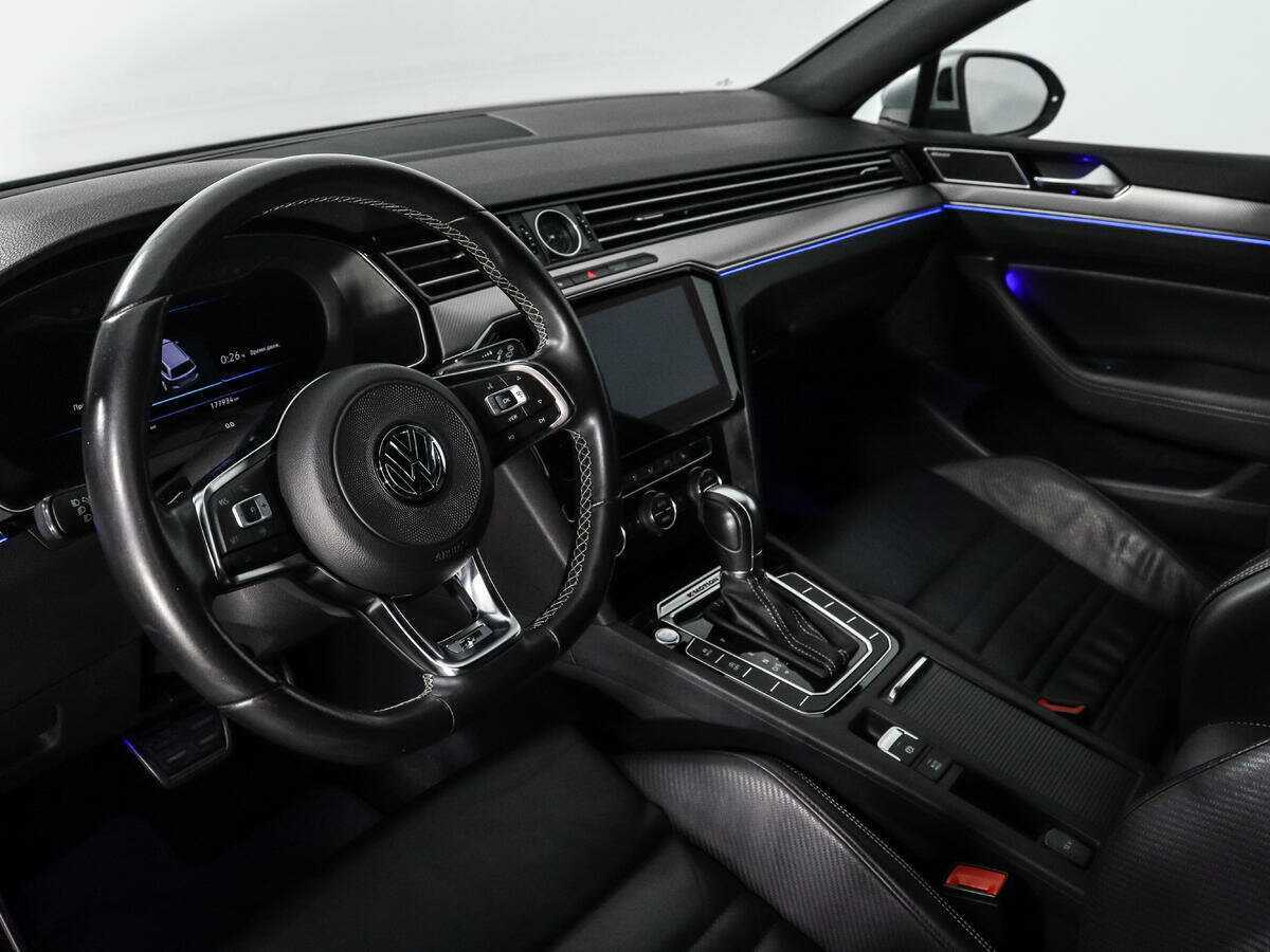 Volkswagen Passat 2019 года с пробегом. Фото: #8