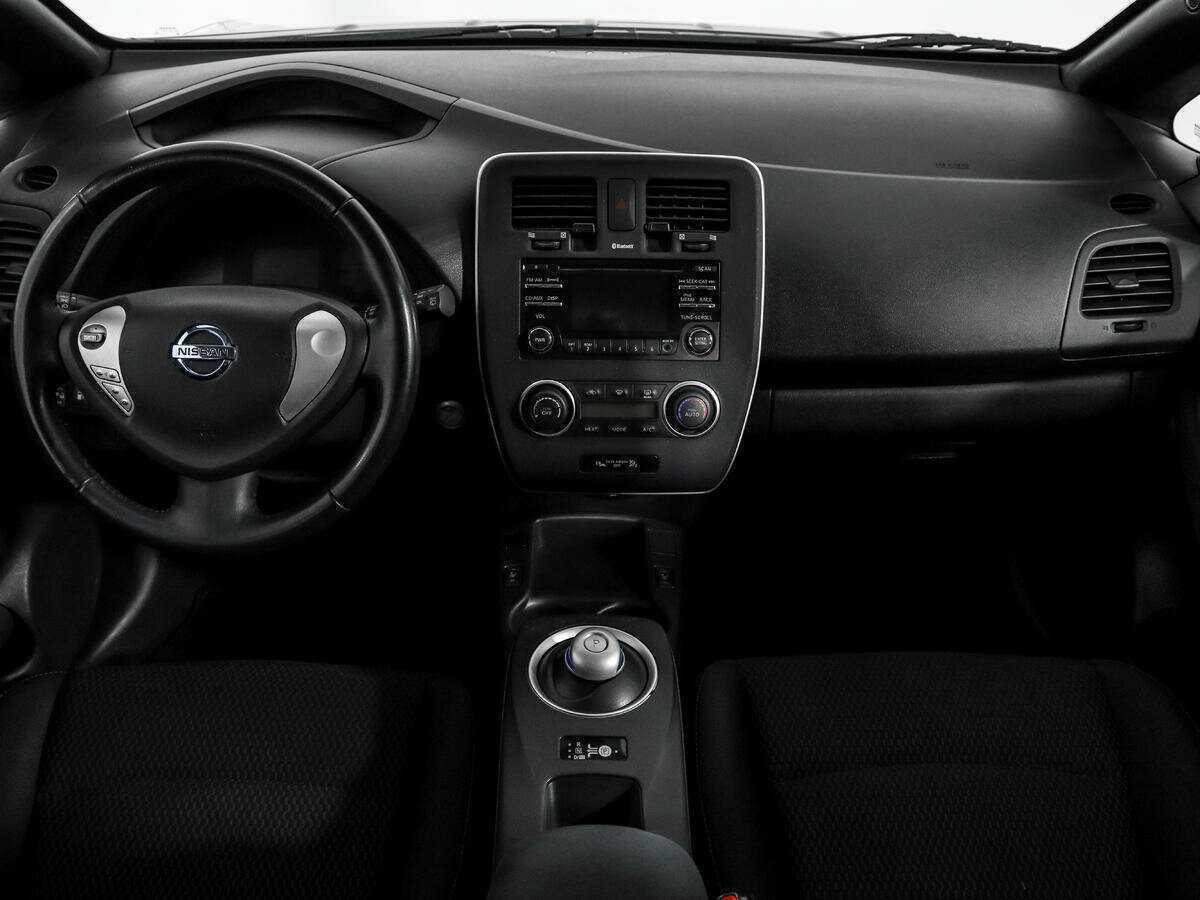 Nissan Leaf 2013 года с пробегом. Фото: #12