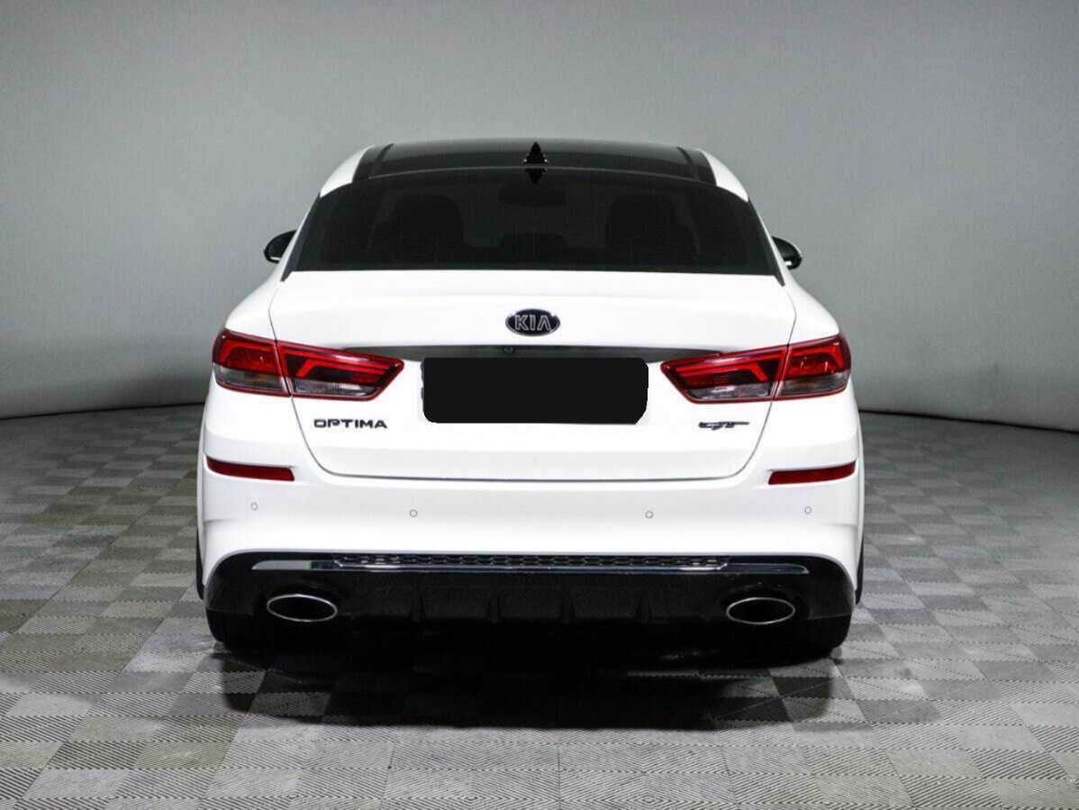 Kia Optima 2018 года с пробегом. Фото: #4
