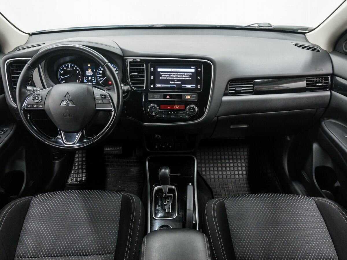 Mitsubishi Outlander 2019 года с пробегом. Фото: #10