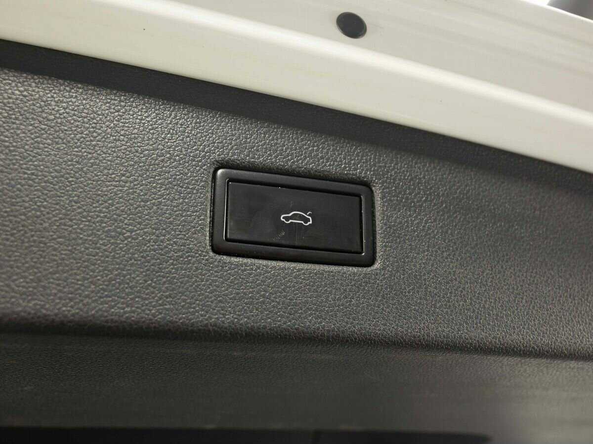 Volkswagen Tiguan 2018 года с пробегом. Фото: #23