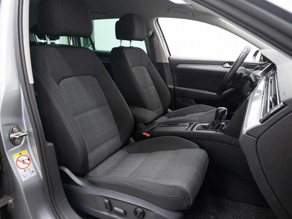 Volkswagen Passat 2020 года с пробегом. Фото: #13