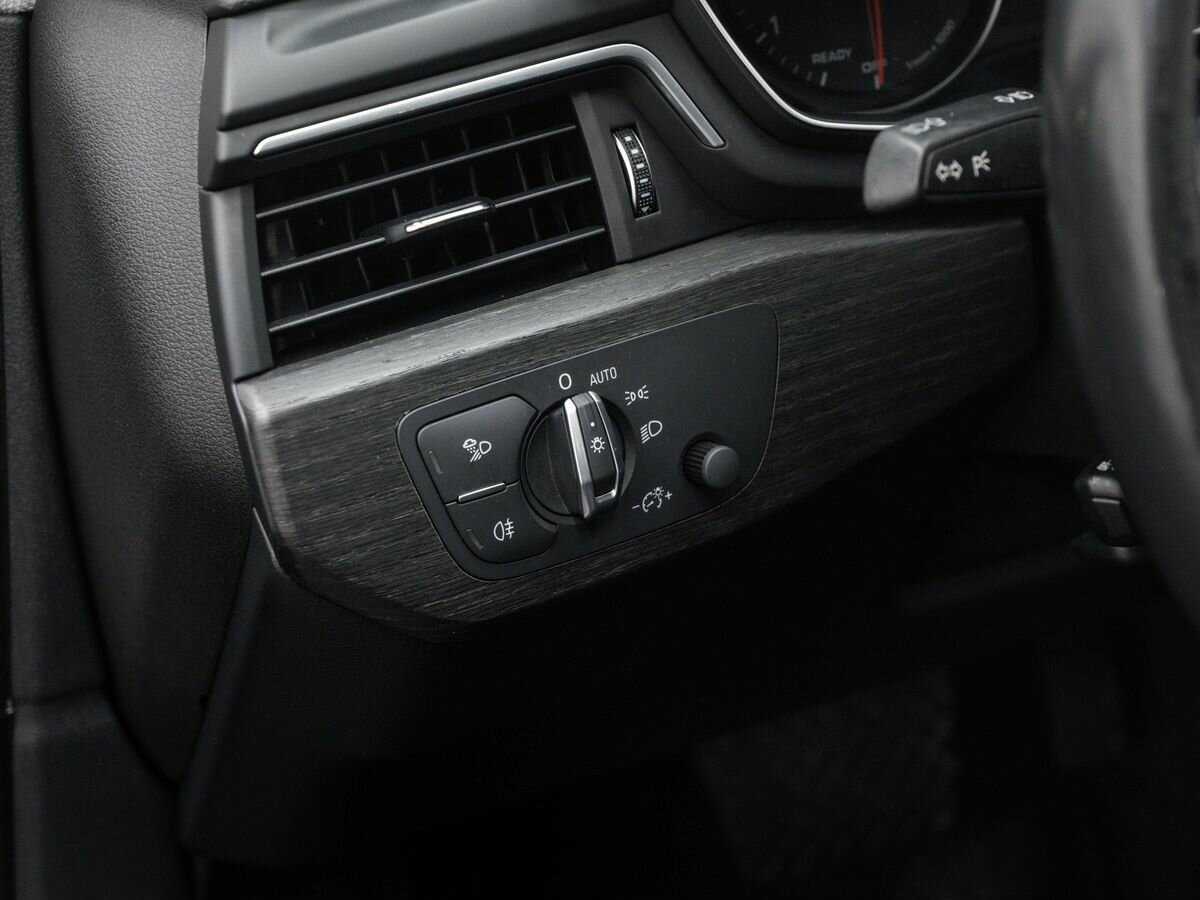 Audi A4 2018 года с пробегом. Фото: #16