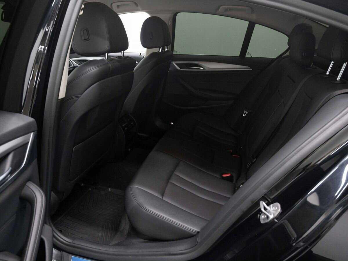 BMW 5 серии 2019 года с пробегом. Фото: #10