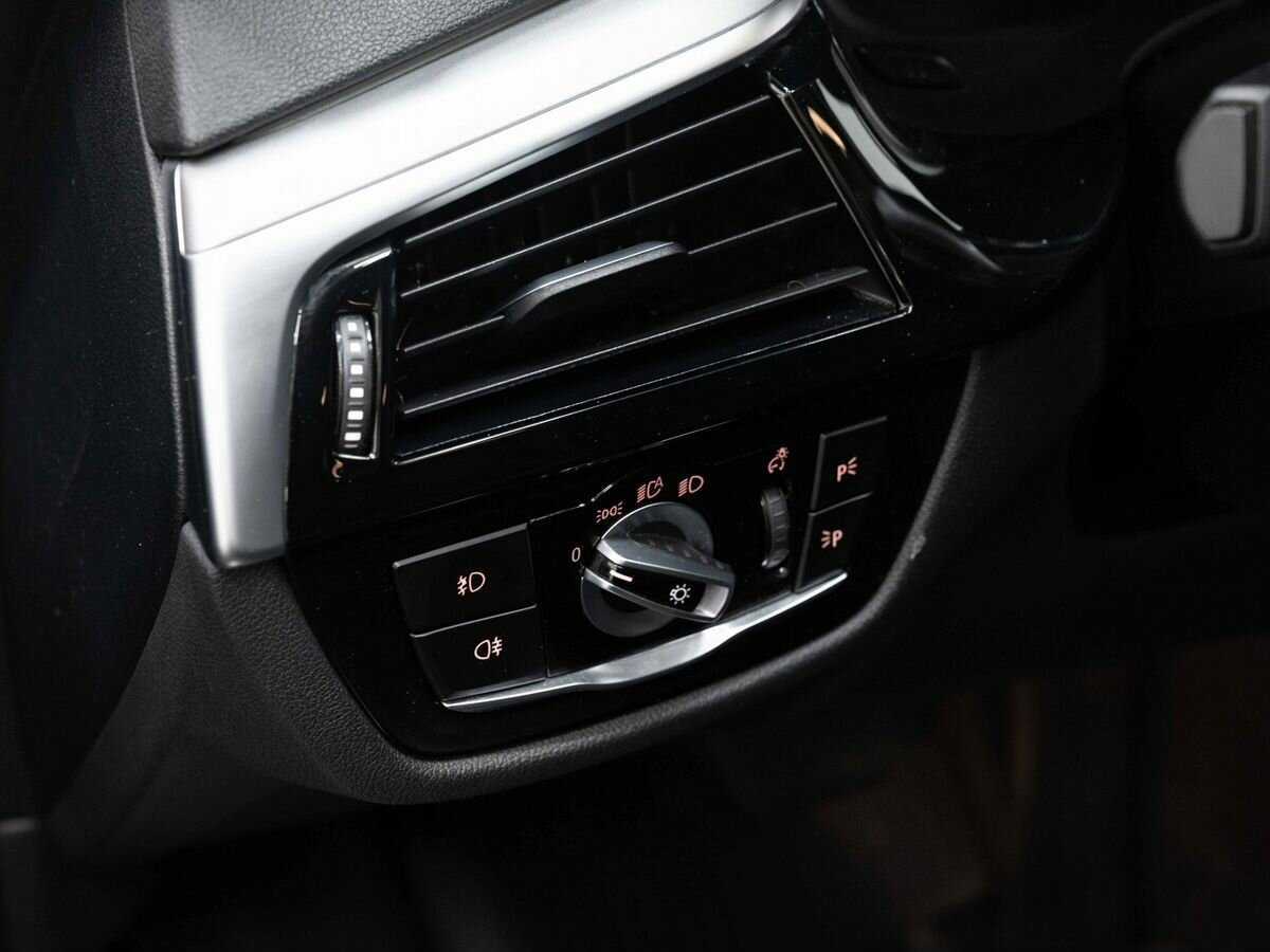 BMW 5 серии 2019 года с пробегом. Фото: #22