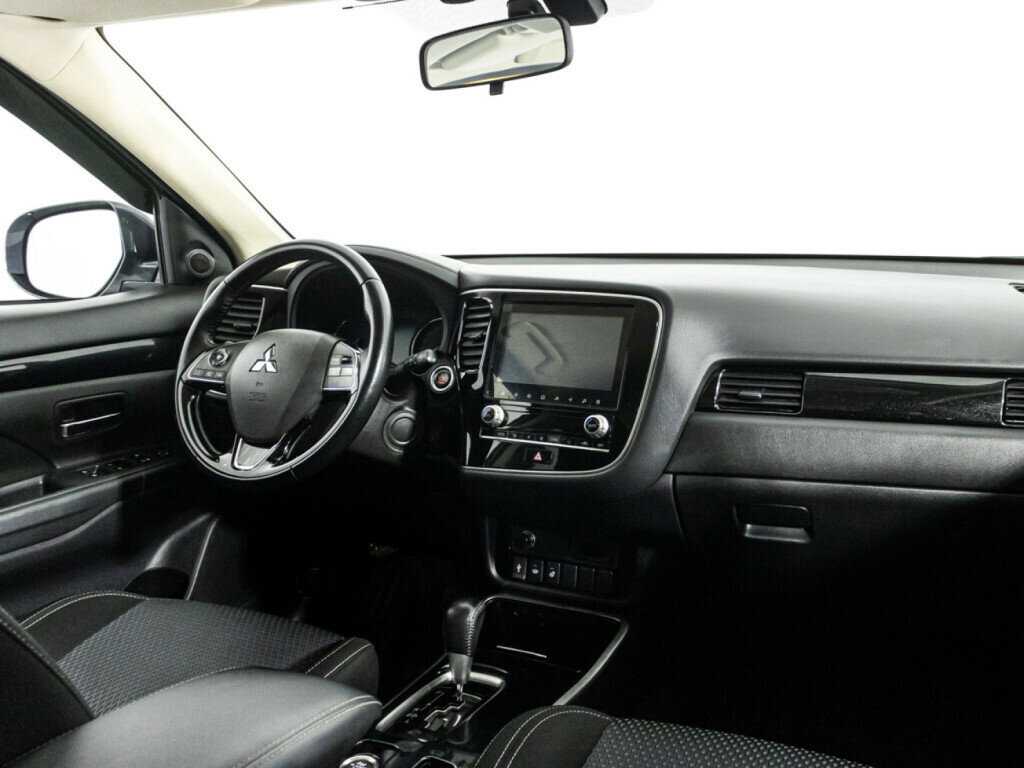 Mitsubishi Outlander 2021 года с пробегом. Фото: #8