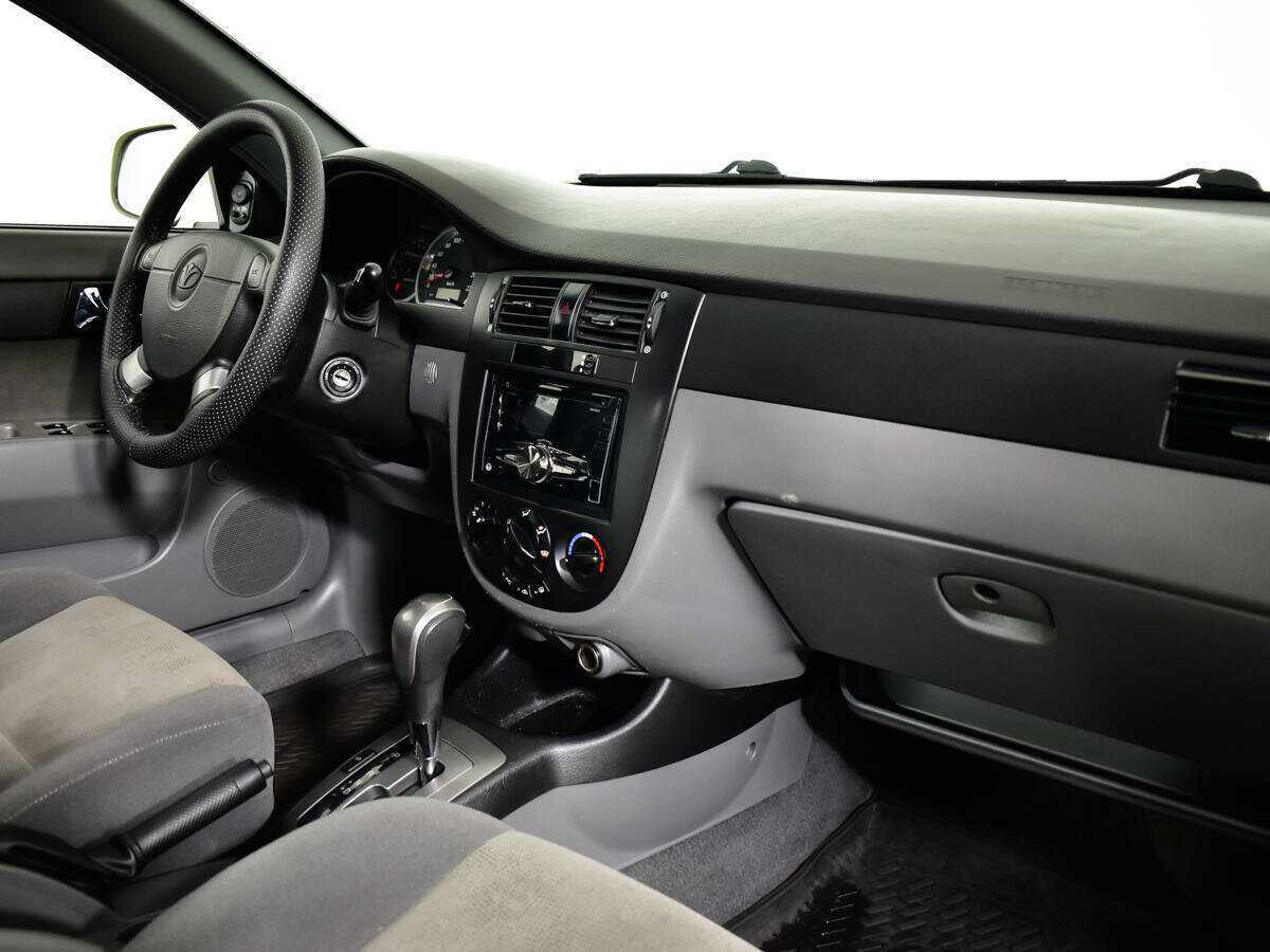 Б/У Дэу Гентра 2014 года. Фото: #8