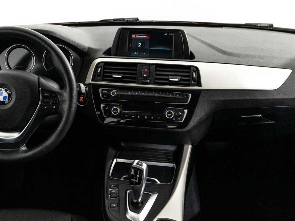 BMW 1 серии 2017 года с пробегом. Фото: #13
