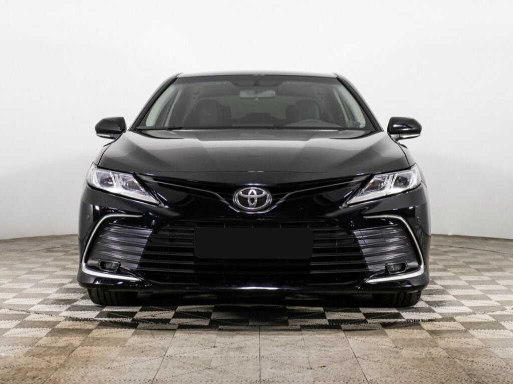 Toyota Camry 2021 года с пробегом. Фото: #1