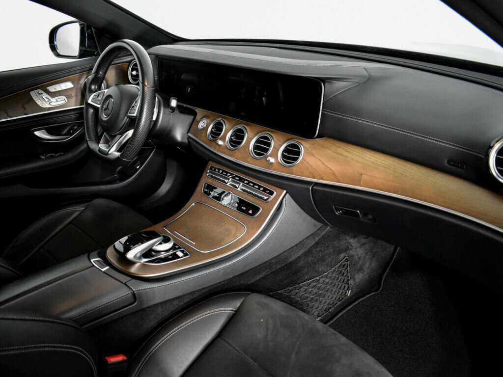 Mercedes-Benz E-Класс 2017 года с пробегом. Фото: #9