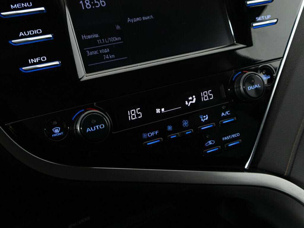 Toyota Camry 2018 года с пробегом. Фото: #15