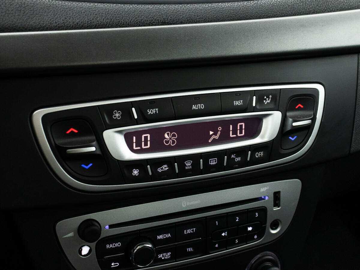 Renault Fluence 2013 года с пробегом. Фото: #14