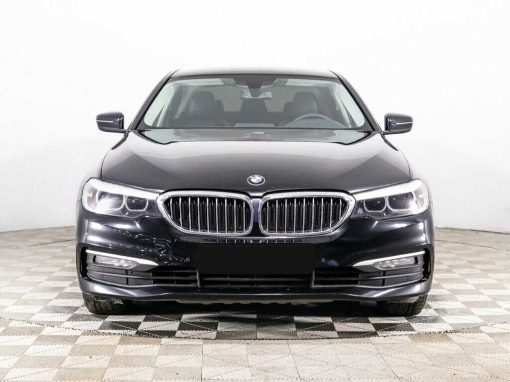 BMW 5 серии 2018 года с пробегом. Фото: #1