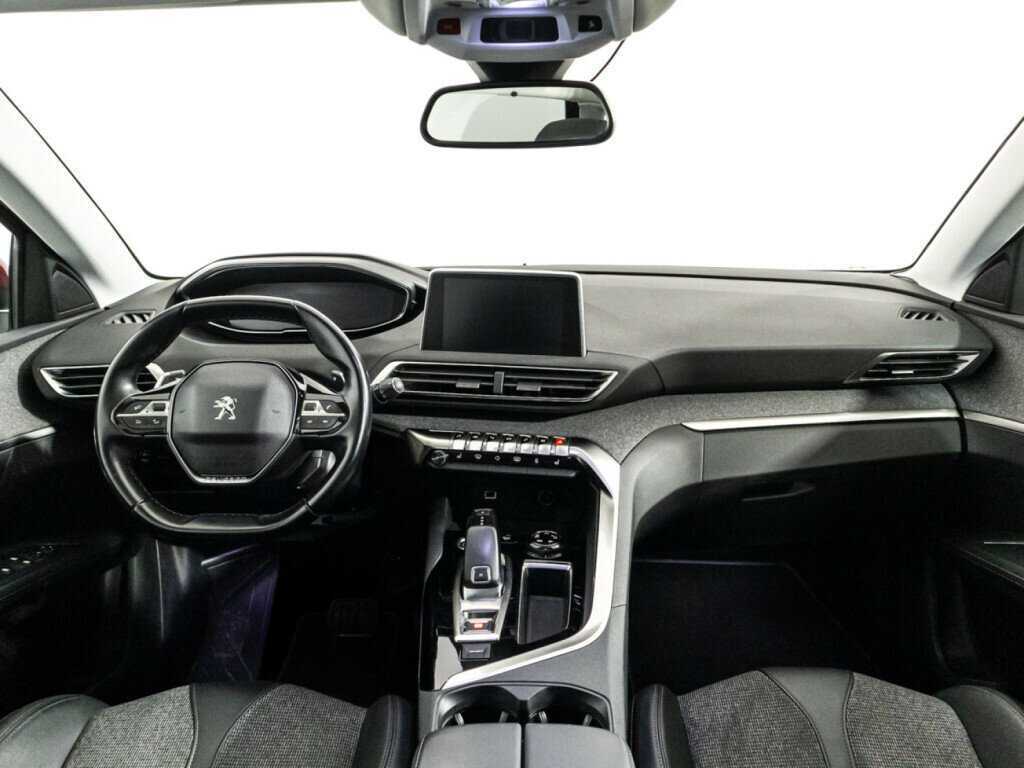 Peugeot 3008 2019 года с пробегом. Фото: #12
