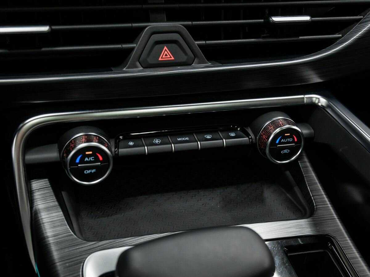 Geely Tugella 2021 года с пробегом. Фото: #19