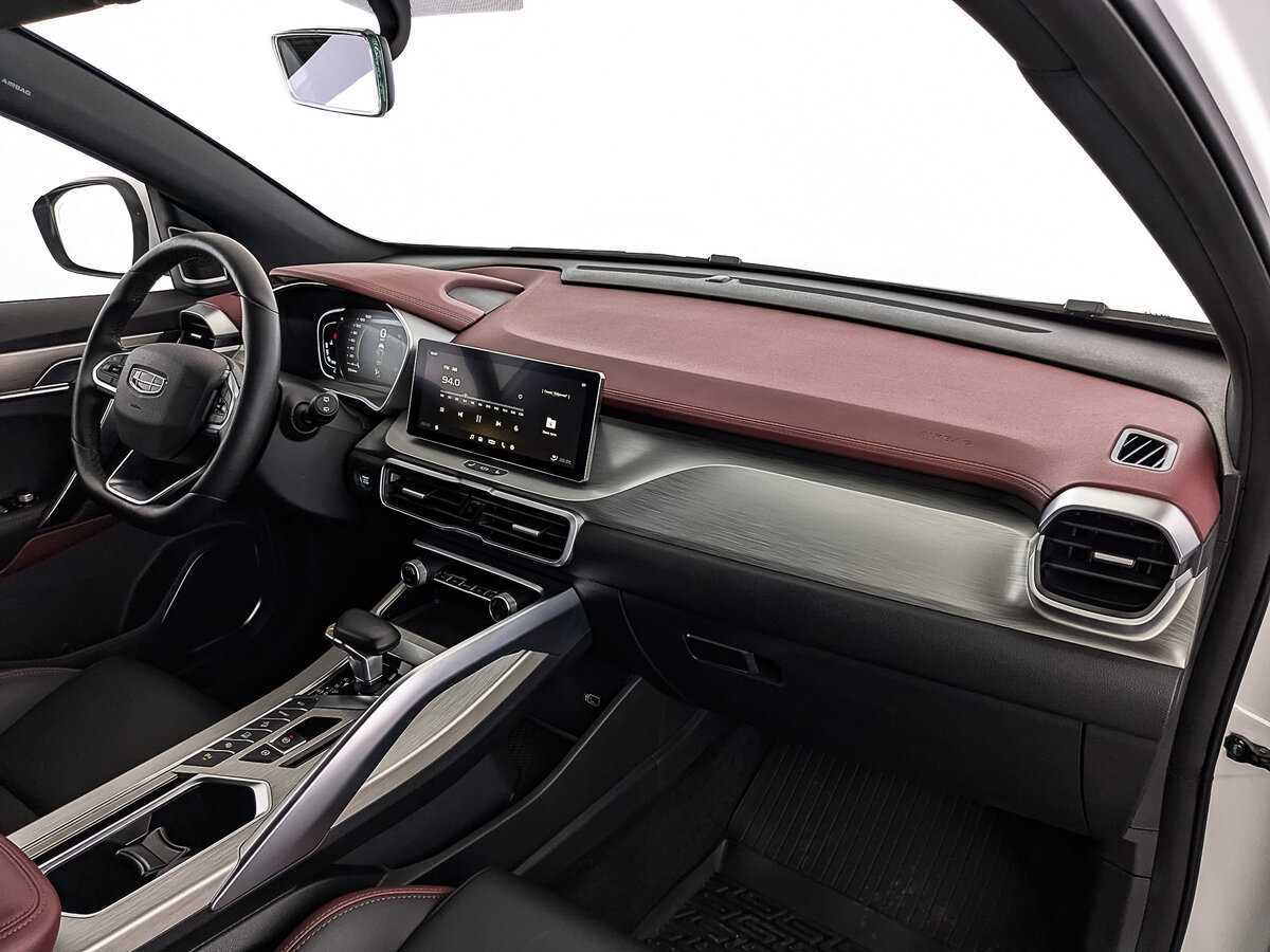 Geely Coolray 2023 года с пробегом. Фото: #12