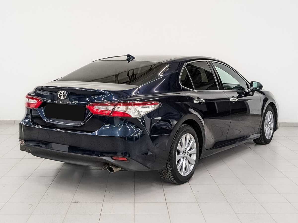 Toyota Camry 2018 года с пробегом. Фото: #4
