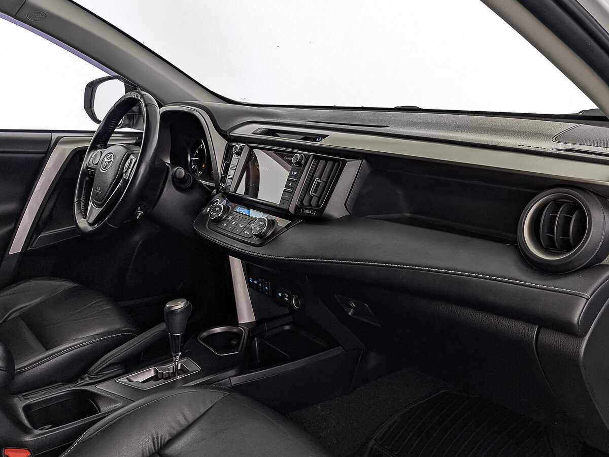 Toyota RAV4 2018 года с пробегом. Фото: #10