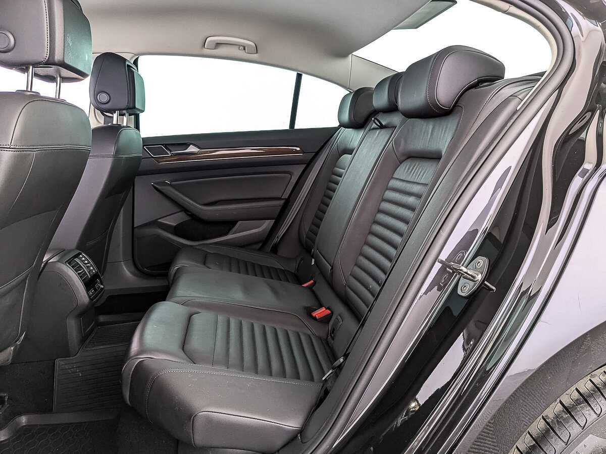 Volkswagen Passat 2019 года с пробегом. Фото: #17