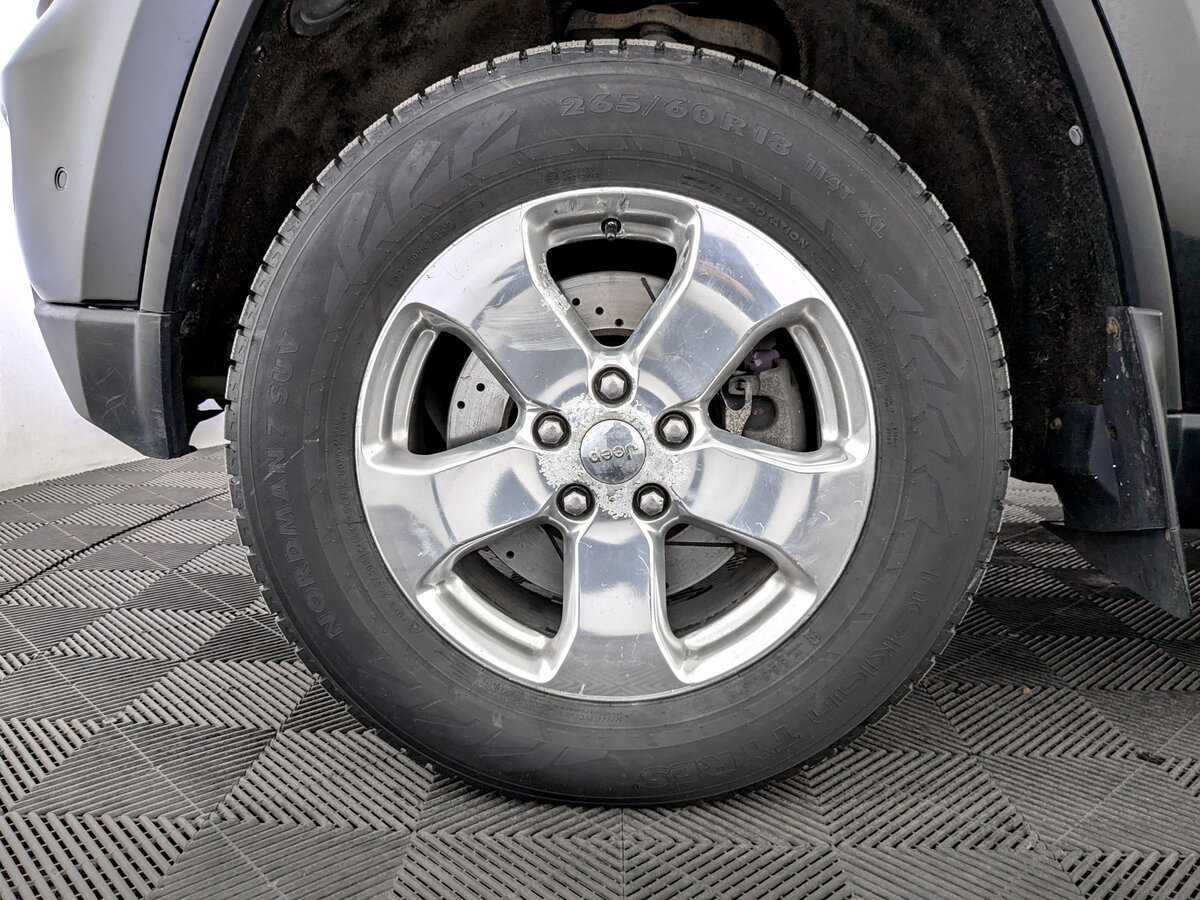 Jeep Grand Cherokee 2012 года с пробегом. Фото: #17