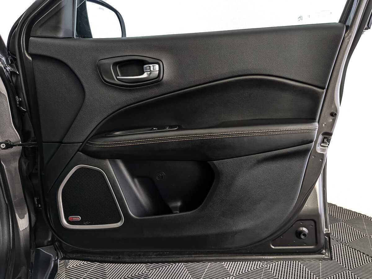 Jeep Compass 2018 года с пробегом. Фото: #23