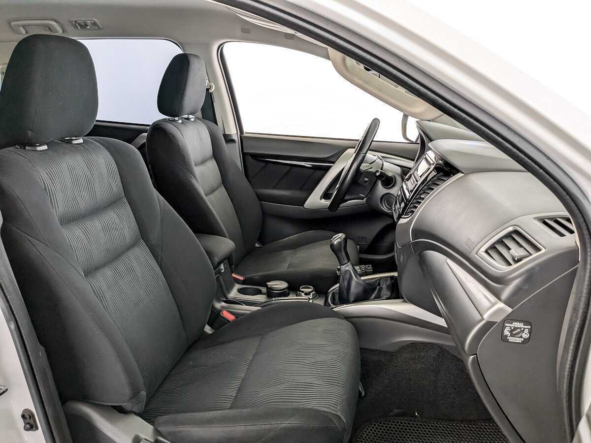 Mitsubishi Pajero Sport 2018 года с пробегом. Фото: #21