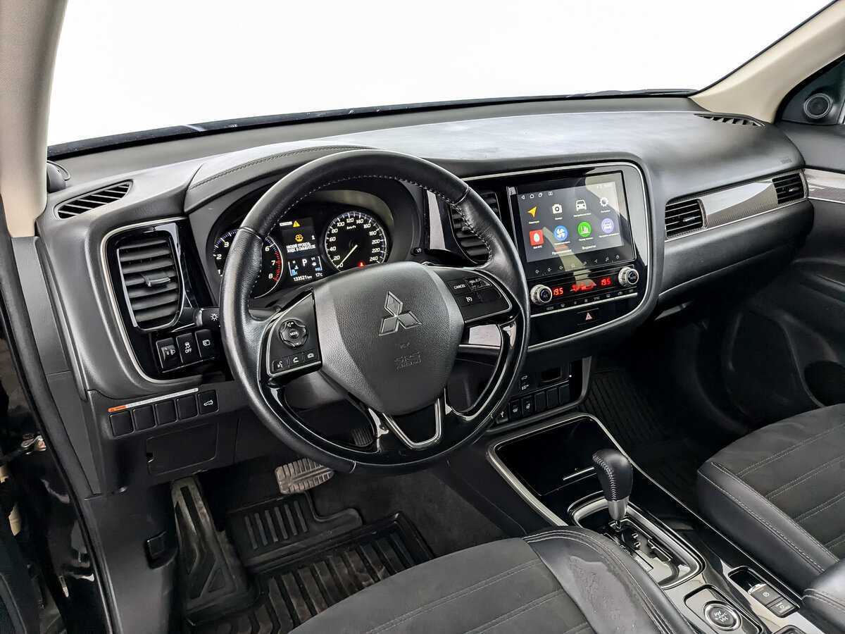 Mitsubishi Outlander 2021 года с пробегом. Фото: #15