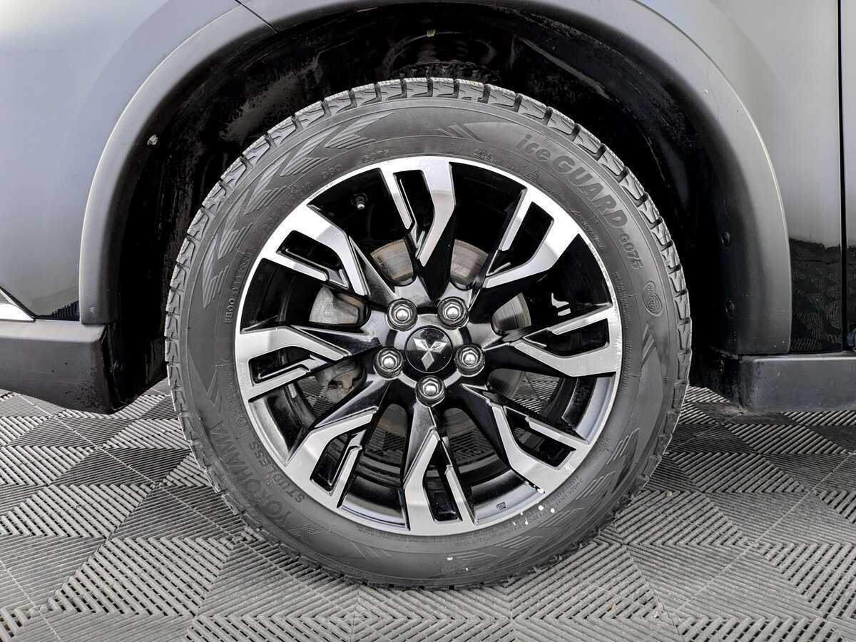 Mitsubishi Outlander 2021 года с пробегом. Фото: #17